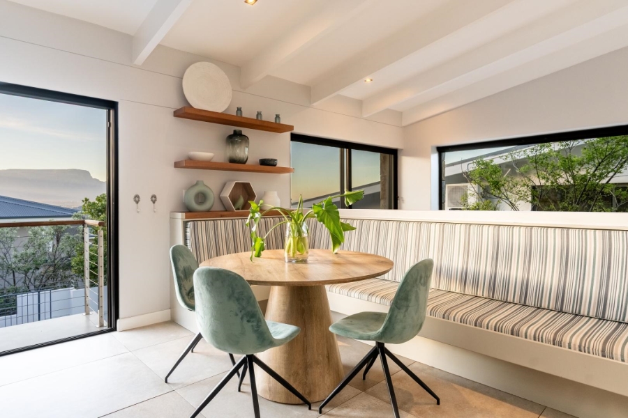 4 Bedroom Property for Sale in Stonehurst Mountain Estate Western Cape